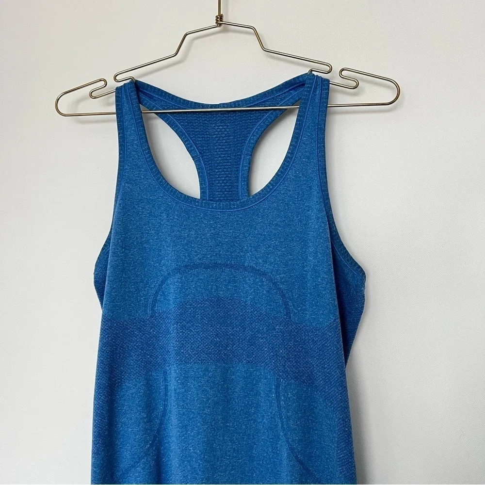 Lululemon Swiftly Tech Size 8 Heathered Light Blue Sleeveless Muscle Top